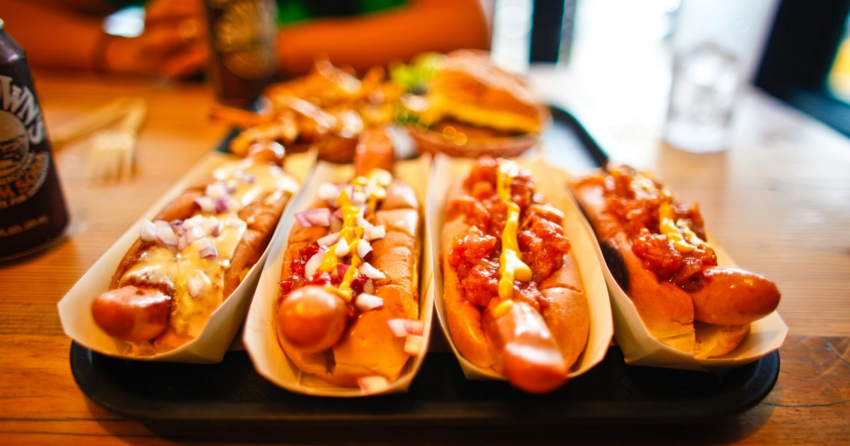 Il re degli hot dog di New York diventa testimonial di una salsiccia vegana